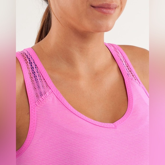 RARE Lululemon Run: Tie And Fly Tank Sz 6 In Pow Pink Light - Picture 6 of 10
